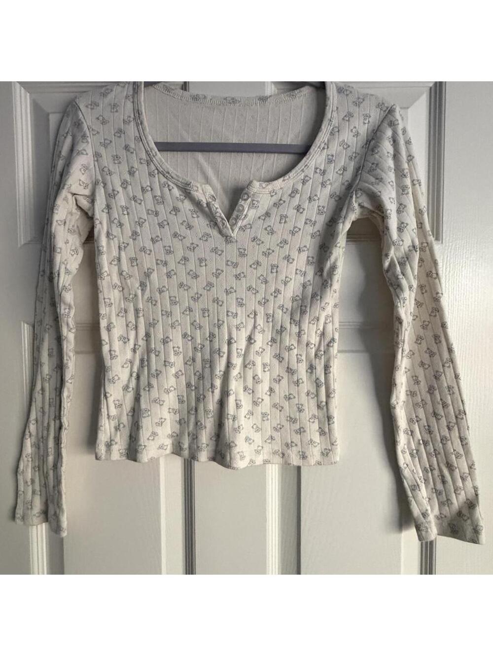 Brandy Melville Women's White and Cream Shirt